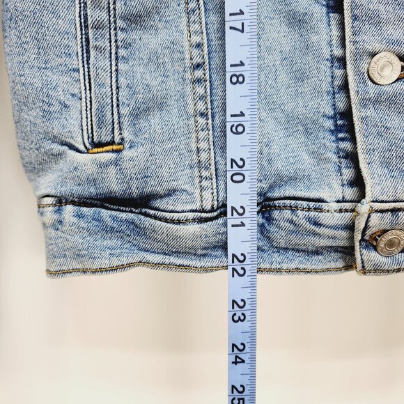 Levis Women’s Classic Denim Trucker Jacket Small S blue - Picture 7 of 11
